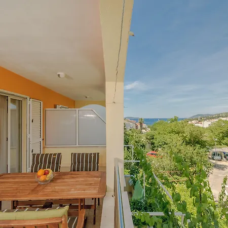 Komazin 3* Hvar Town